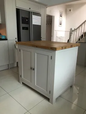 Freestanding Kitchen Island