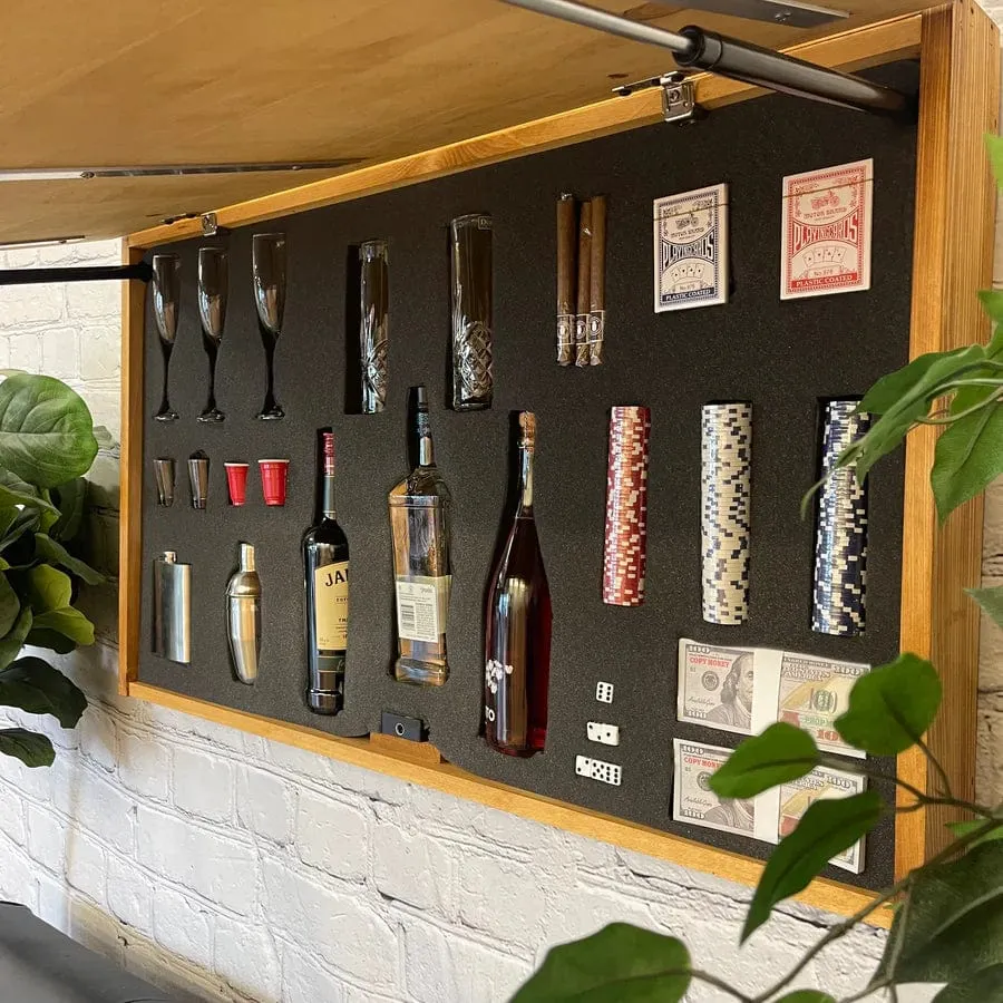 Metal Art of Wisconsin “Quick Draw” Cabinet