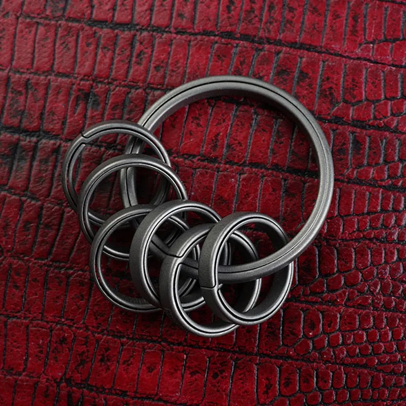 Real Titanium Keyring Super Lightweight Keychain Hanging Buckle For Car Key Ring Holder Quickdraw Tool Creative Gift Accessories